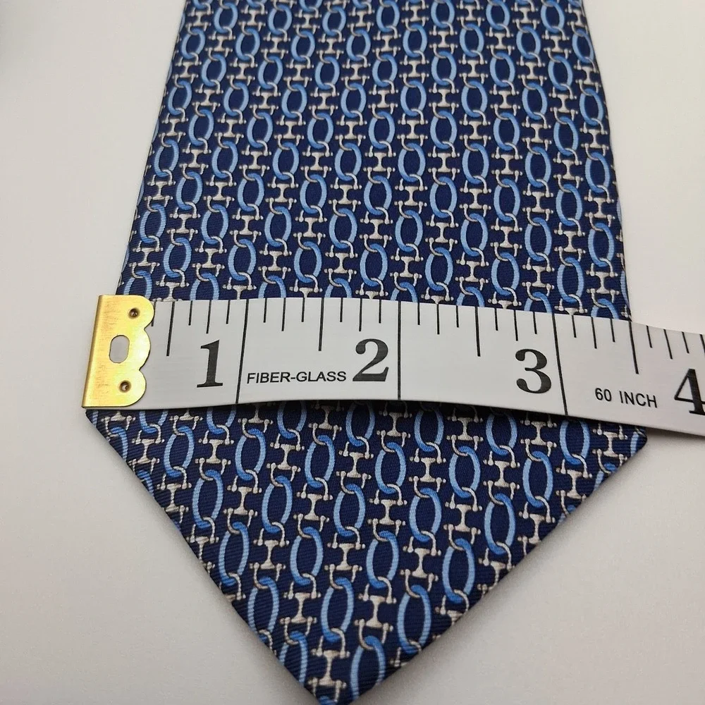 New Brooks Brothers 346 Tie Blue Chain Link Pattern All Silk 3.5x57x1.5 USA
